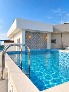 The Blue Edit ! 4BHK Private Pool Penthouse - 9