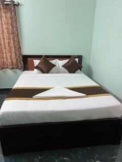 MR Happy Stay Inn - 4