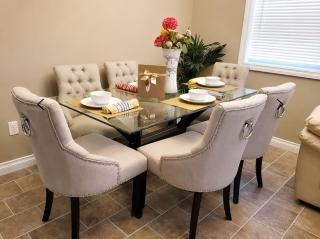 Upscale Suite By Restaurants, Costco, Best Buy, Airport - 2