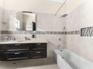 Luxury Pyramid Point Villa Ocho Rios - 4