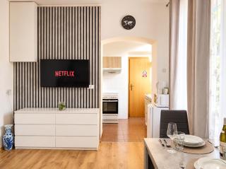 Pilsen Centre - Modern Studio for 2 by AP - 8