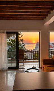 Sea View Apartment Steps Away From The Beach And Merit Park - 0