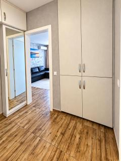 Golden view 2 bedrooms & parking - 2