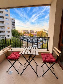 Golden view 2 bedrooms & parking - 1