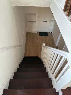Spacious 3 Bed Home, Sleeps 6, Free Parking , Family & Contractor Stay - 3