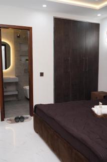 1BR Work-Friendly Suite with WiFi & Free Parking - 5