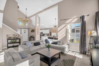 Elegant Villa | Pool • Fun Game Room • Close to Disney - 9