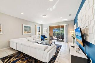 Luxury Pool Villa Minutes to Disney Park - 4