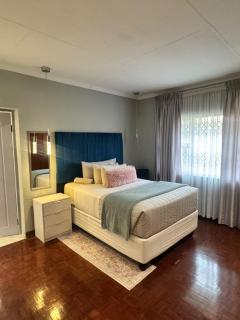 Icebolethu Guest House - Standerton - 3