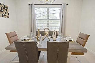 Bright 5BR House Private Pool Near Disney Park - 5