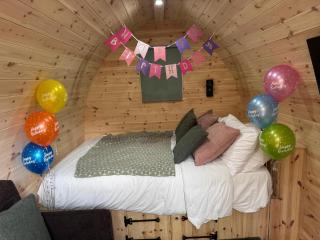 Glamping Pods at Whispering Heavens Spa - 7