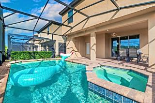 Spacious Family Villa | Pool • Parking • Near Disney World - 7
