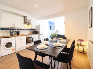 Flat 4 Greenfields - 2