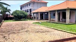 Owiny Suites ZEBRA HOUSE - 1