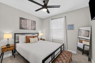 Fully Stocked 4BR Bungalow | Near Tower Grove Park & The Grove | Free Parking - 1