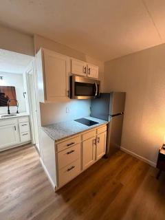 Renfro Ridge Extended Stay and Suites - 1