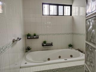 Tu escapada con jacuzzi - 7
