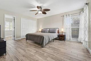 Modern 3Br2Ba Pool Oasis - Near I-95 & Shops - 1