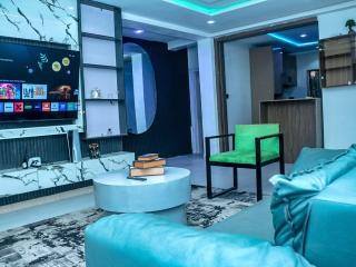Luxury 2Bedroom 247 Power Free Wifii - 0
