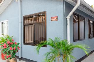 Minza Ensuite - Spacious & Cozy Stay at DK Cottage - 1