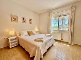 Mountain Villa with Sea Views - 9