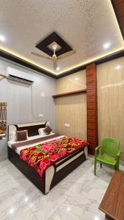 Hotel MV Palace 600 Mtr From Temple Powered By Hotel Siddhivinayak - 2