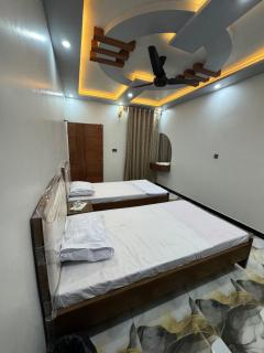 MJ Guest House - 9