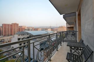 KH Apartments in Yerevan City Center Open Balcony - 4