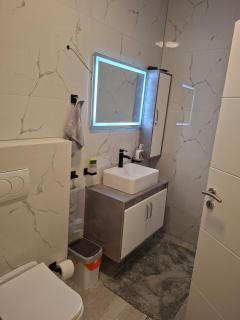 Modern 122 m Apartment in Gjakova - 6