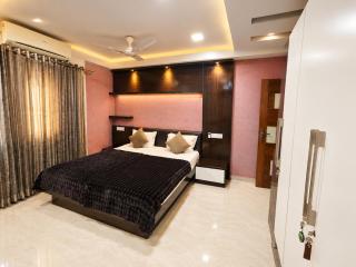 AL-MANAL 301 luxury Suite 3BHK - 8