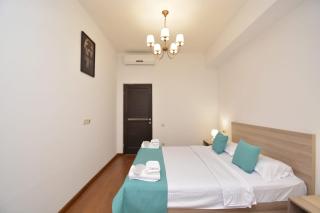 KH Apartments in Yerevan City Center Open Balcony 135 - 6