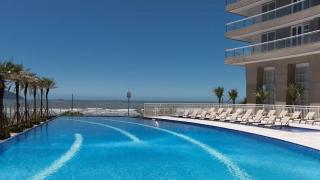 Estudio frente al mar con piscina infinita - 9