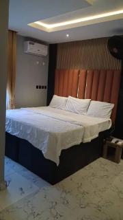 De Chydon Hotel and Suites - 3