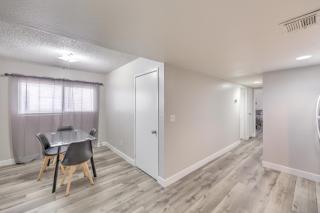 Radiant Vegas Retreat! Sleeps 6 - 4