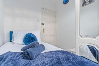 Stylish 3BR London Home Sleeps 7 Parking Woolwich - 8