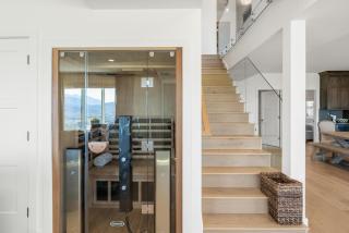 New Mountain Luxury and Wellness Retreat Full Home - 9