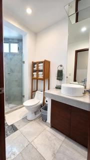 Aria Ocean Bucerias Beto 750 A pie de playa alberca 5 huéspedes - 4