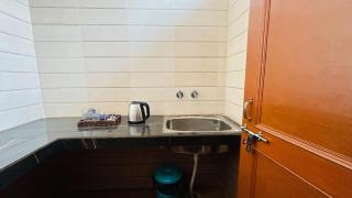 NorthSky Bir Homestay Sunset room with Snow Capped mountain views near landing Site Bir - 5
