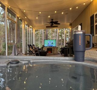 Pet Friendly Tranquil Cottage with Fire-Pit & Hot Tub Minutes to BEACHES - 8