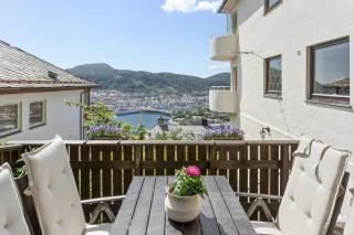 Stunning views over Bergen with balcony and terrace - 4