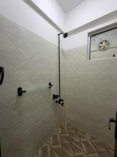 Monarch Suites - 8