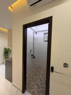 Monarch Suites - 5