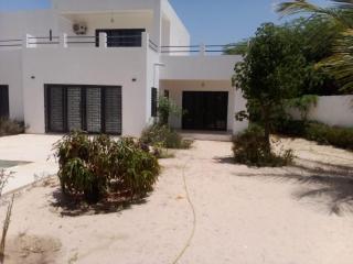 Maison du Fleuve Bango - 2