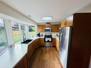 Pet Friendly Farmhouse on 2.5 Acres - 7