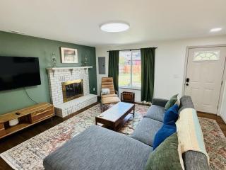 Pet Friendly Farmhouse on 2.5 Acres - 3