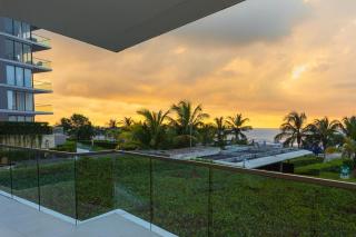 Zoe 103a Beach Apartment with Private Pool - 9