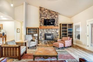 Kerry Hill Manor Family Vineyard Retreat - 3