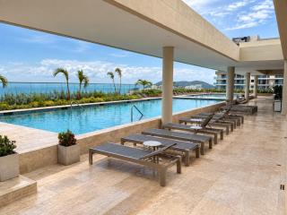 Luxury Suite Steps to Beach Bello Horizonte - 5