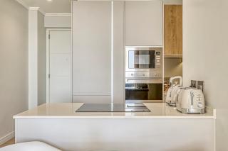 The Ellipse Vista Executive Suites Waterfall - 7
