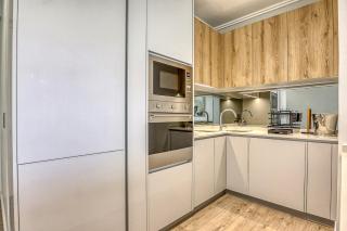 The Ellipse Vista Executive Suites Waterfall - 5
